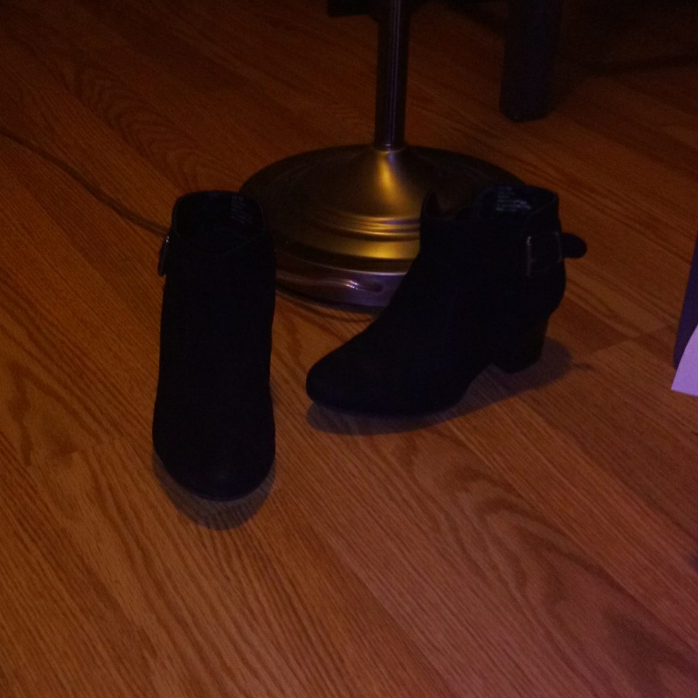 Kid black high heels